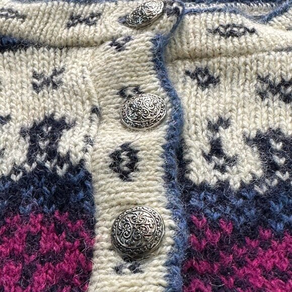 Vintage LL Bean Knit Sweater With Ornate Metal Buttons Size M - Picture 6 of 10
